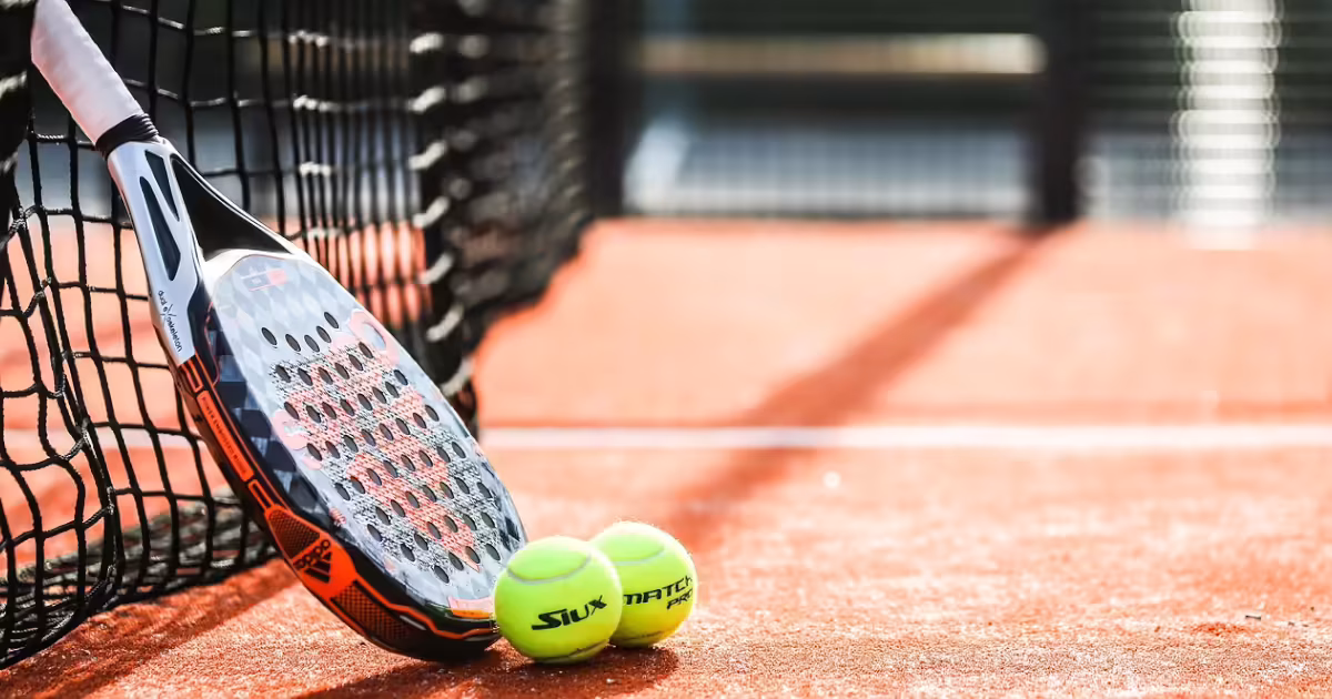 Kako Izabrati Najbolji Padel Reket Za Početnike